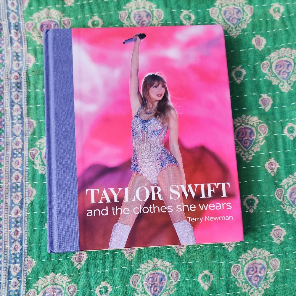 Taylor Swift Book